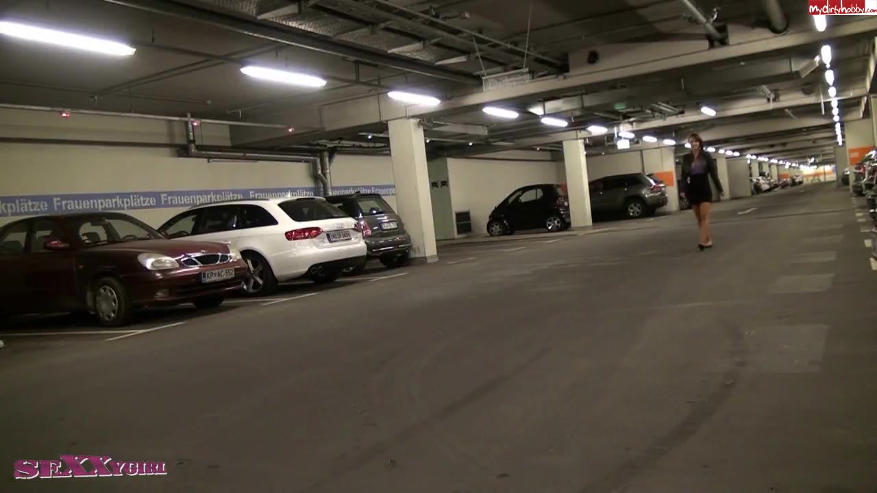 Schneller Blowjob im Parkhaus Schneller Blowjob im Parkhaus