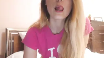 angeli_xxx  An excited prostitute fucks herself