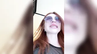 Golden_flower  in a changing room  Alisa_Beautiful kitsune-alice 2025-10-01