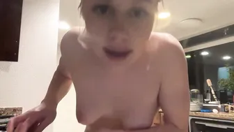 Chaturbate Lunarose17 show 2