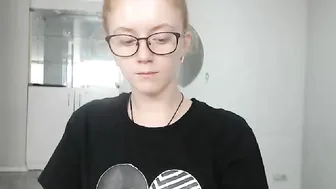 red_caaaat  Beautiful fronts and pussy