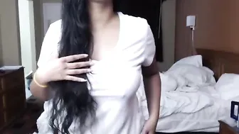 riya5kapoor  Perfectly nookies her damp hole