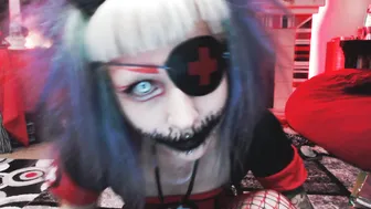 kota_morgue Masturbating her pussy hole