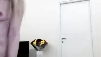 Ms_Lina   Penetrated show WebCam