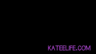 Kateelife The naughty bitch jerks off with sex toys