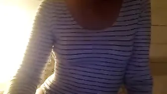 seewherethisgoes Juicy babe showing big tits