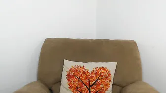 MaryVader shaking tits to music