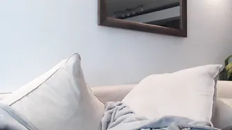 UKBdayGirl Cute lady jerking off her cunt