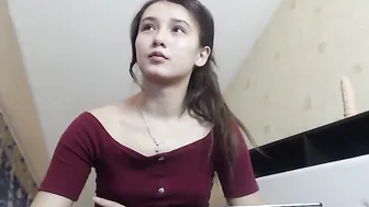 littlewetgf Blissful Curvy squeezes vagina