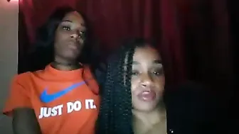 blakd0ll Petite slut masturbates with her fingers