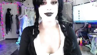 missmolly Dizzy seducing with cool ass