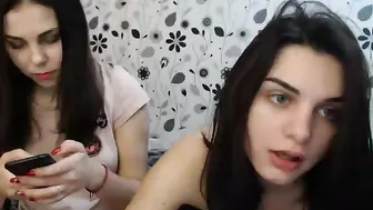 Girlsss Lustful bitch cums after handjob