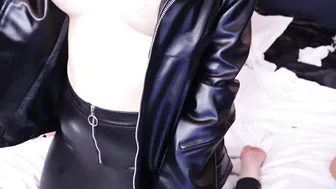 Dawn_Willow Sexy beauty in red stockings