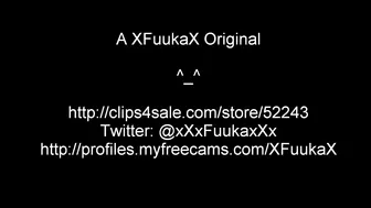 XfuukaX Sweet babe masturbates on the bed