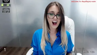 anyarayne Sexy schoolgirl posing in a mini skirt