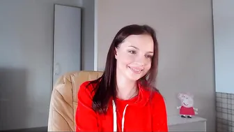 jennycutey Tough guy undresses in front of the camera