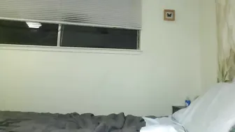 emma_and_adam Big breasted bitch gently caresses her cunt