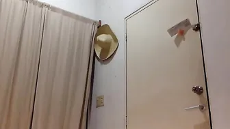 VeganAmore Busty chick fucks her cunt with a strap-on