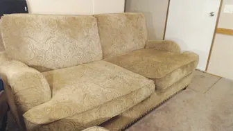 Messy Jessy Shy Babe Shows Shaved Cunt