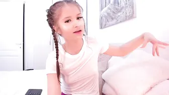 yourmidnightcoffee Shy young lady fingering sex toys