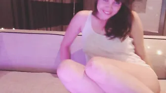 Lainx_ showed her pretty face