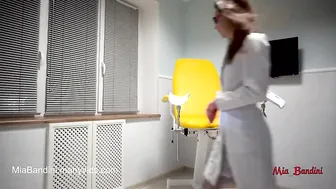 Mia_Bandini hot babe jerking off pussy