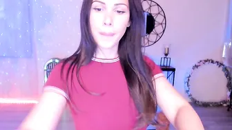 missbella impressive babe plays her vagina with sex toy