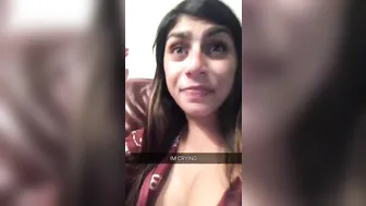 Mia Khalifa blissful female fucks pussy with phallus
