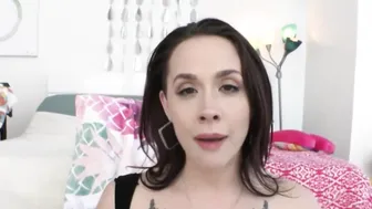 Chanel Preston hot harlot fingering vibrator