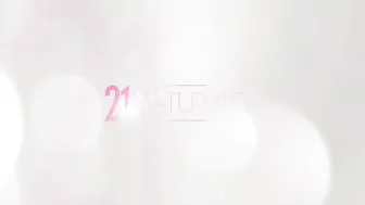 Alyssa Reece charming lady fucks herself with a rubber dick