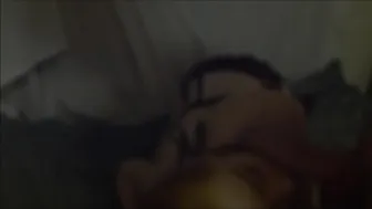 Luna Roux babe cums off toys