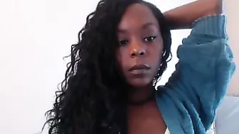 bailey26 sexy blonde gets her pussy fucked