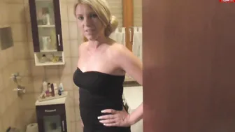 daynia hottie masturbates cunt