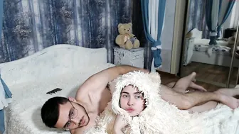 two_dream sexy lady caresses pussy