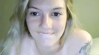 LydiaSage busty teen fucking pussy with fingers