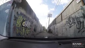 Layla gorgeous young lady shows intimate charms