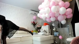 LoveCatsuit aka -_-_-_- busty slut gently wrestles pussy