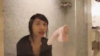 DelightfulHug  hardcore whore cums nonstop