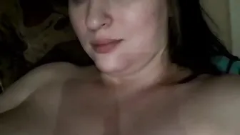 Viktoria-play manyvids adorable chick pulls the vagina with fingers