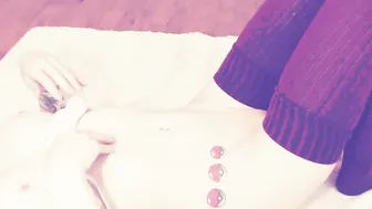 MissMoonMoon  manyvids experienced young lady passionately fucks sex toy