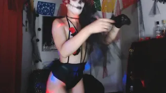 Sophia Davis manyvids mature blonde masturbating shaved vagina