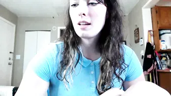 tiggerrosey manyvids modest babe tickles clit