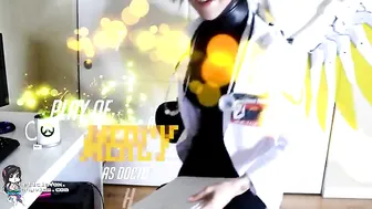 Felicia Vox manyvids chubby trying to shove a dildo in the ass