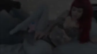 Loretta Rose manyvids with dildo relaxes her shaved vagina