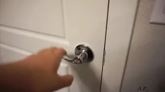 MissAlexaPearl manyvids busty wench cums after handjob