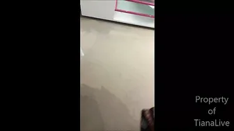 hollyhotwife manyvids gorgeous young lady exposes intimate places