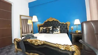 taahiraarabian leggy babe