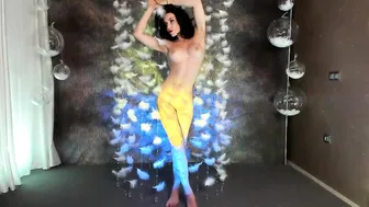 adysweet seductive babe shows boobs