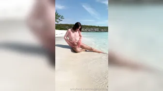 Angelsetfree young mischievous woman shows her boobs