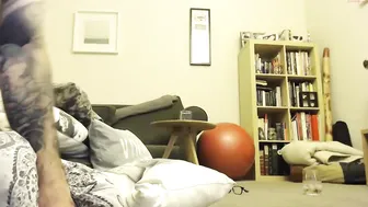 becvas sexy hottie fucks both holes